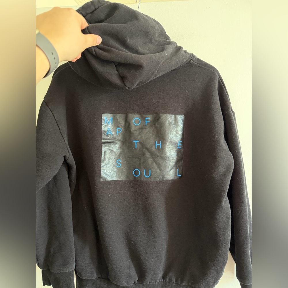 BTS Authentic Merchandise Black Map of the Soul Tour Hoodie size Medium EUC - Picture 4 of 6